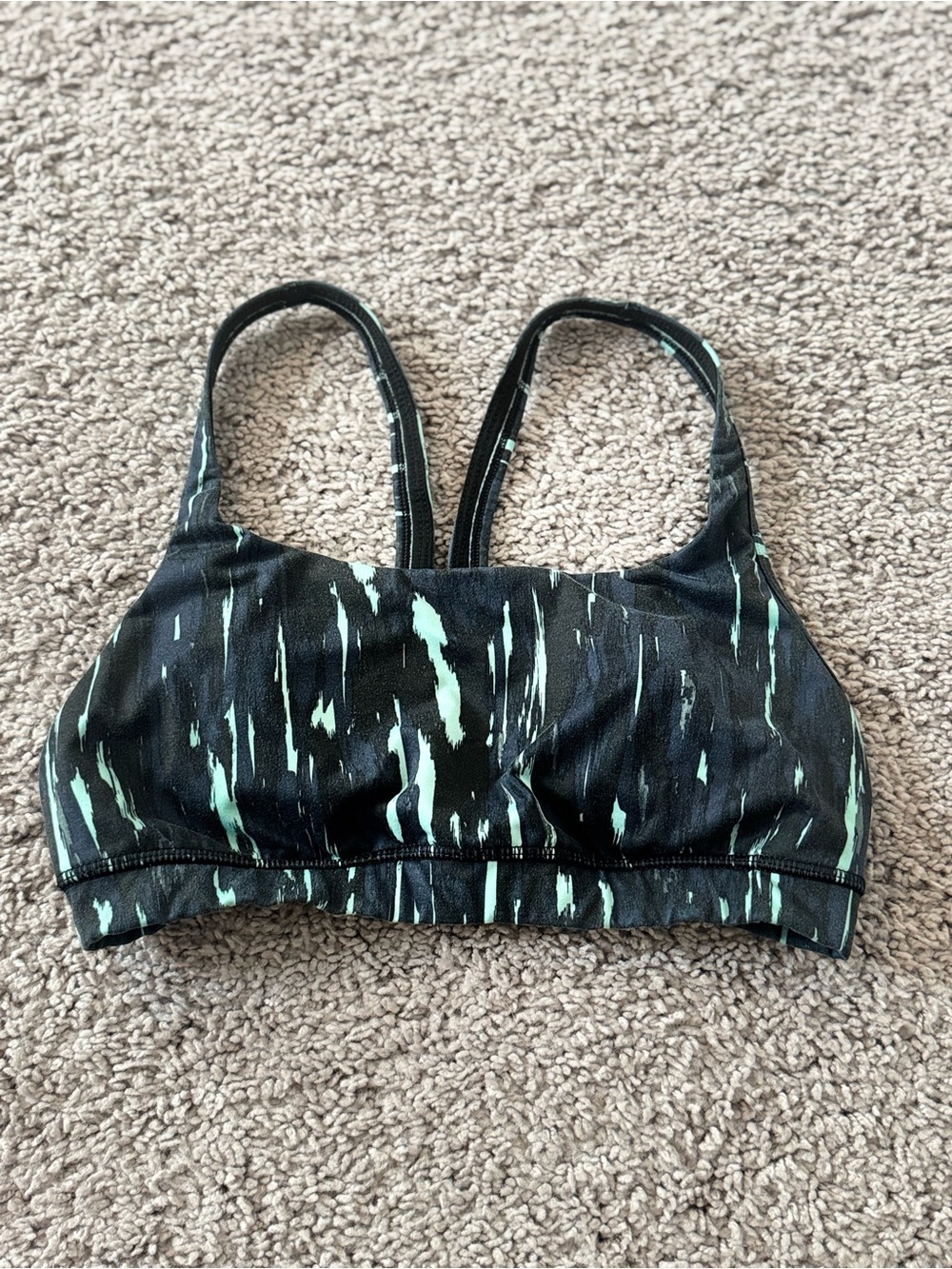 Lululemon Women’s Dark Grey Racerback Tank Top with Bra Size 4 - Picture 5 of 7